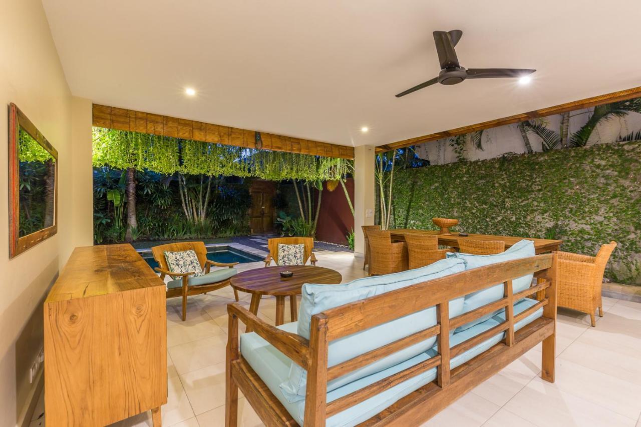 Rumi Villas Seminyak Buitenkant foto