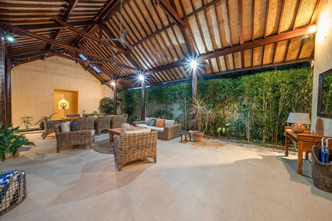 Rumi Villas Seminyak Buitenkant foto