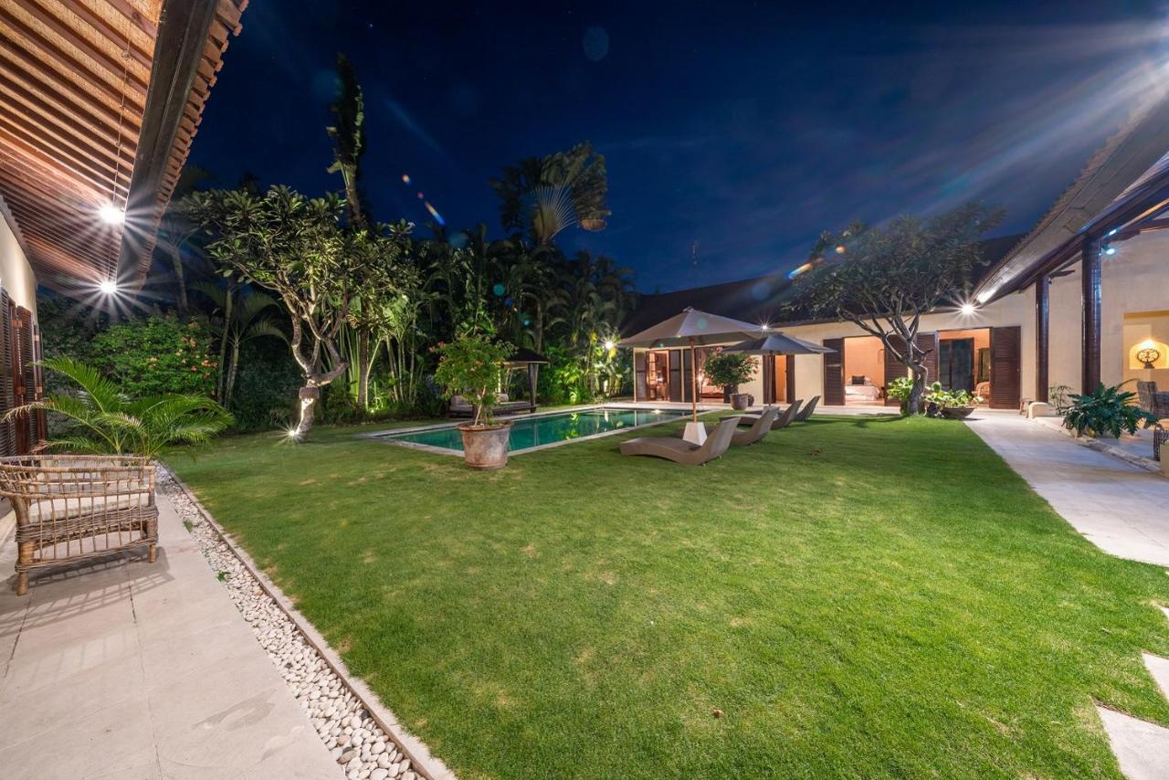 Rumi Villas Seminyak Buitenkant foto
