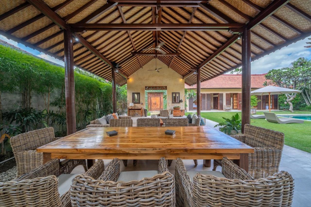 Rumi Villas Seminyak Buitenkant foto