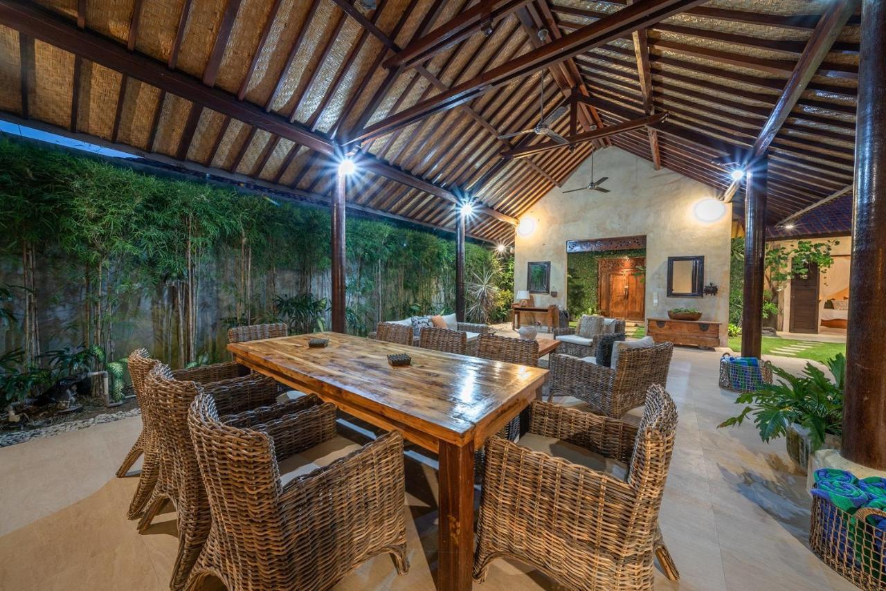 Rumi Villas Seminyak Buitenkant foto