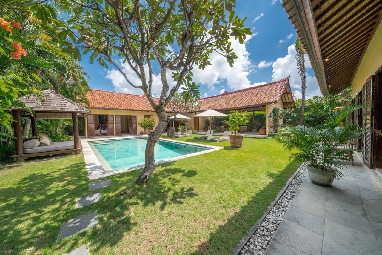 Rumi Villas Seminyak Buitenkant foto