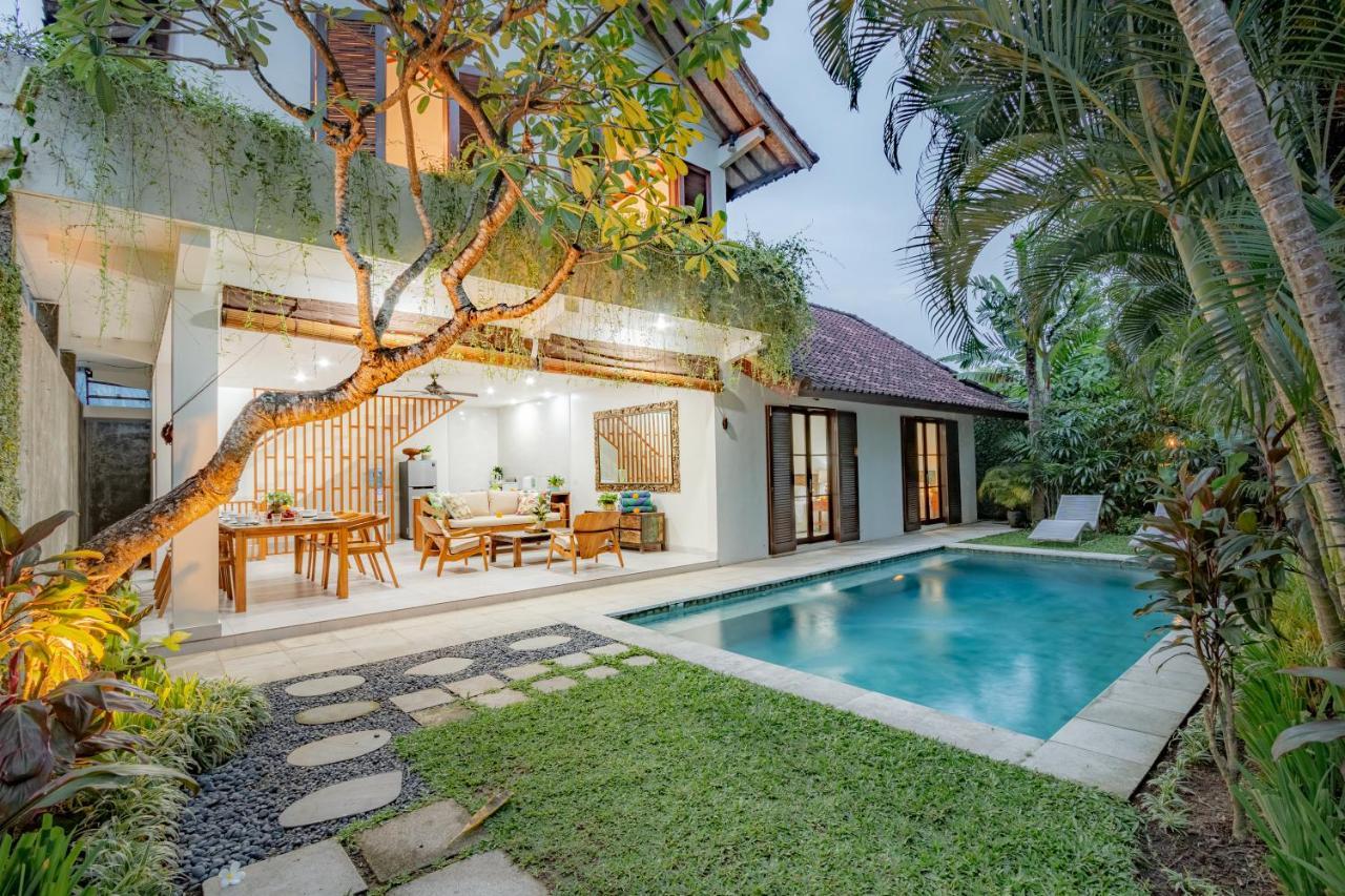 Rumi Villas Seminyak Buitenkant foto