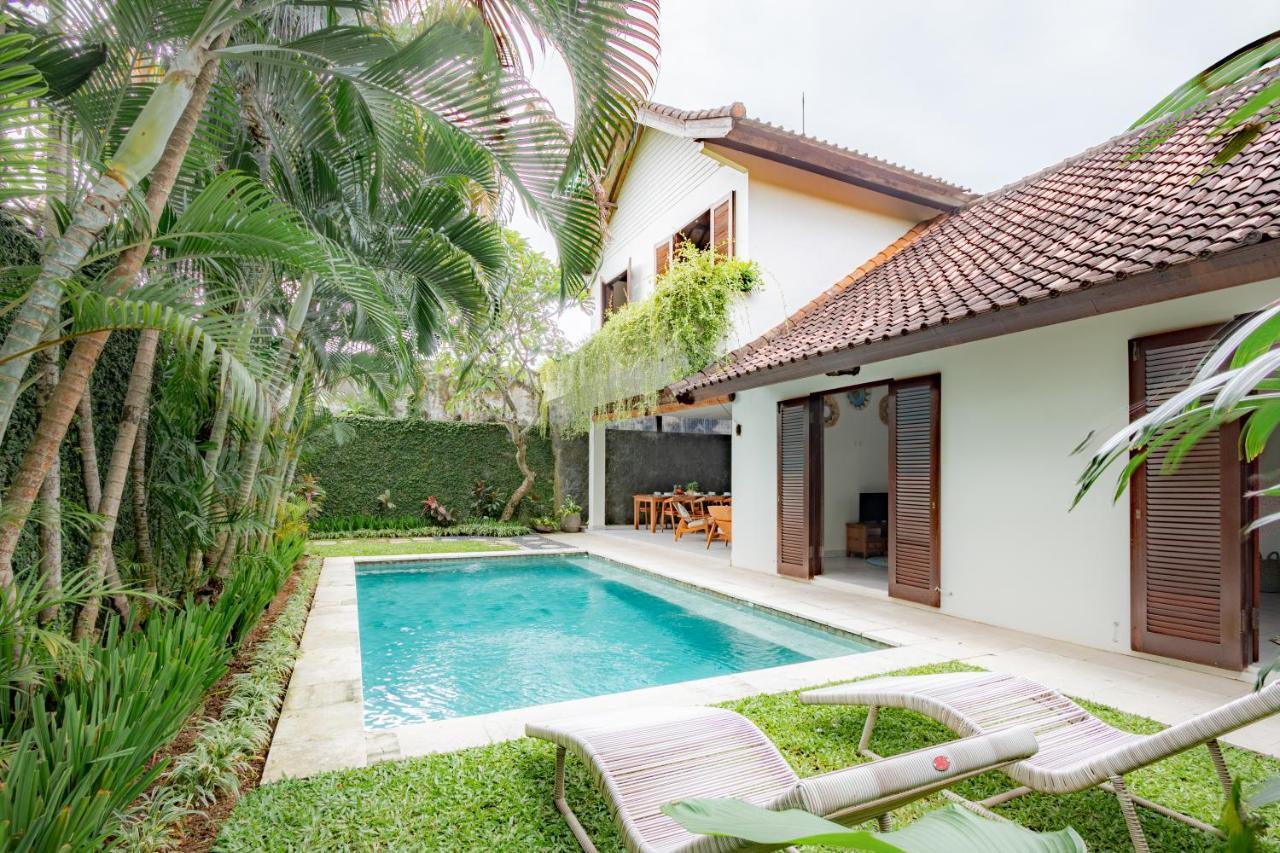 Rumi Villas Seminyak Buitenkant foto